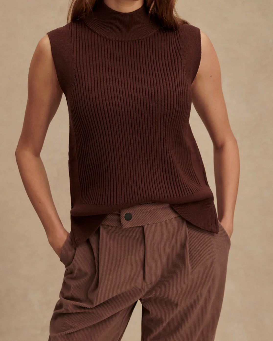 Ribbed Turtleneck Sleeveless Knit Top